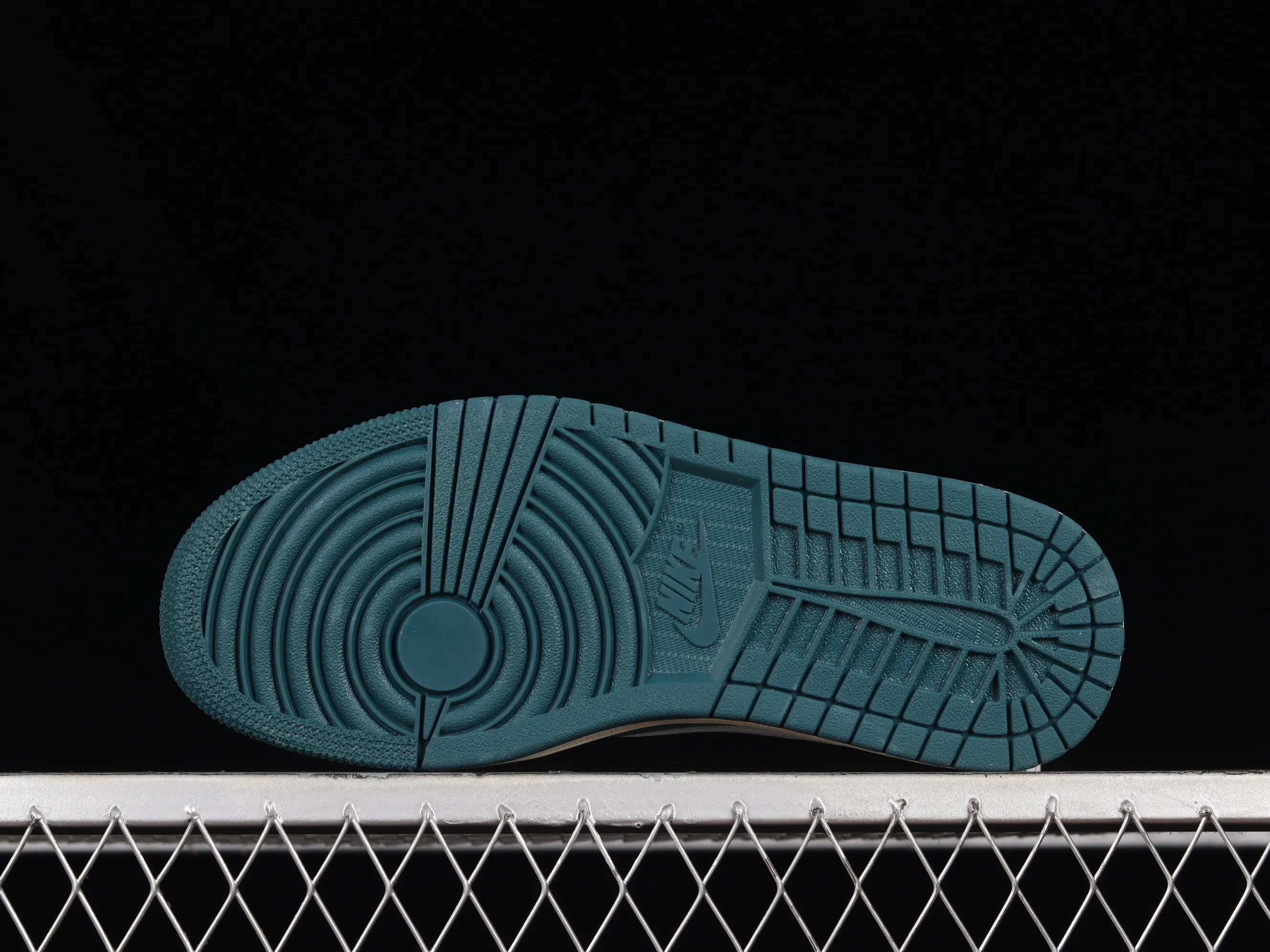 All Categories Air Jordan Jordan Series Basketball Shoes Air Jordan 1 Low Travis Scott x Air Jordan 1 Low AJ1 Joe 1 Overhead Low Basketball Shoes CQ4277-993
